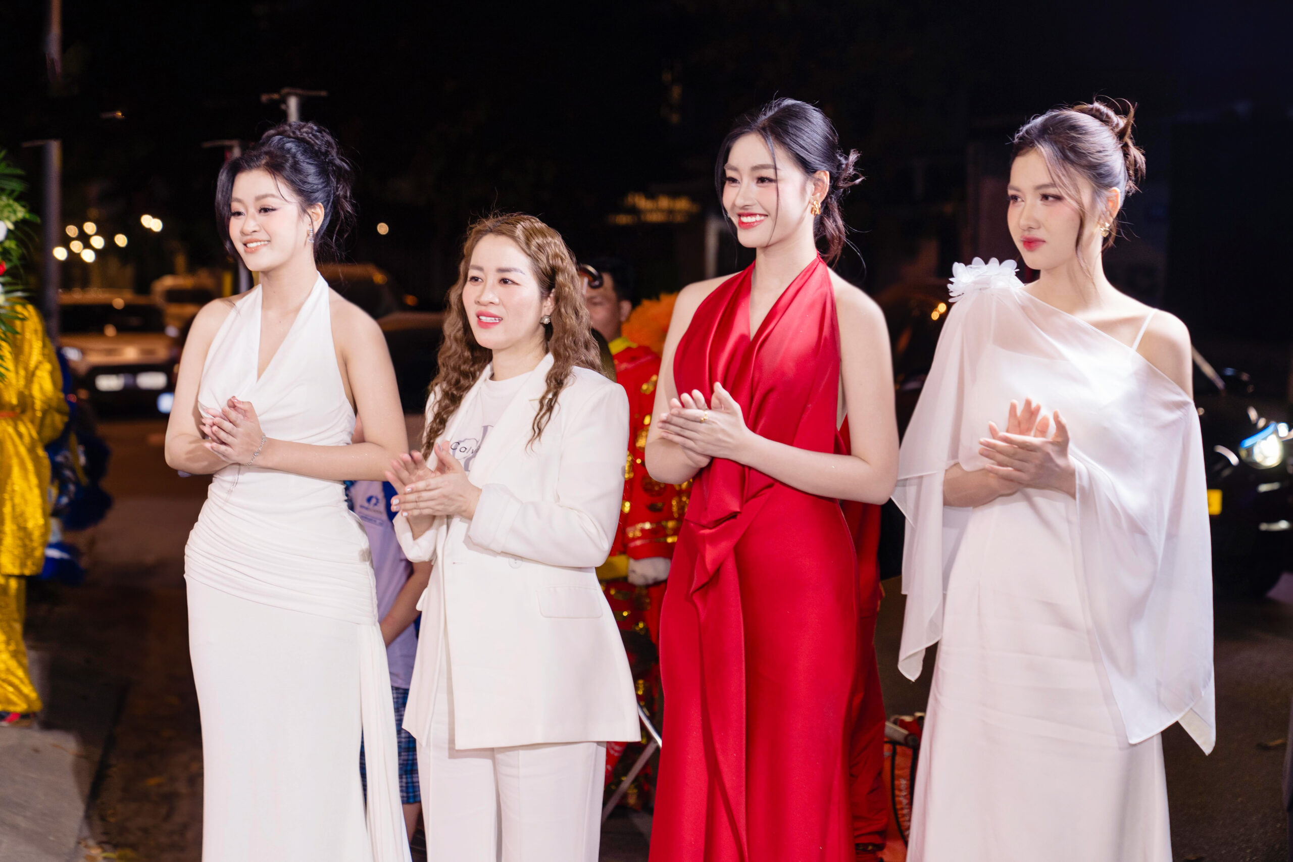 nhà hàng Phan Lá É như bừng sáng khi Top 5 Miss Grand Vietnam 2025 xuất hiện.