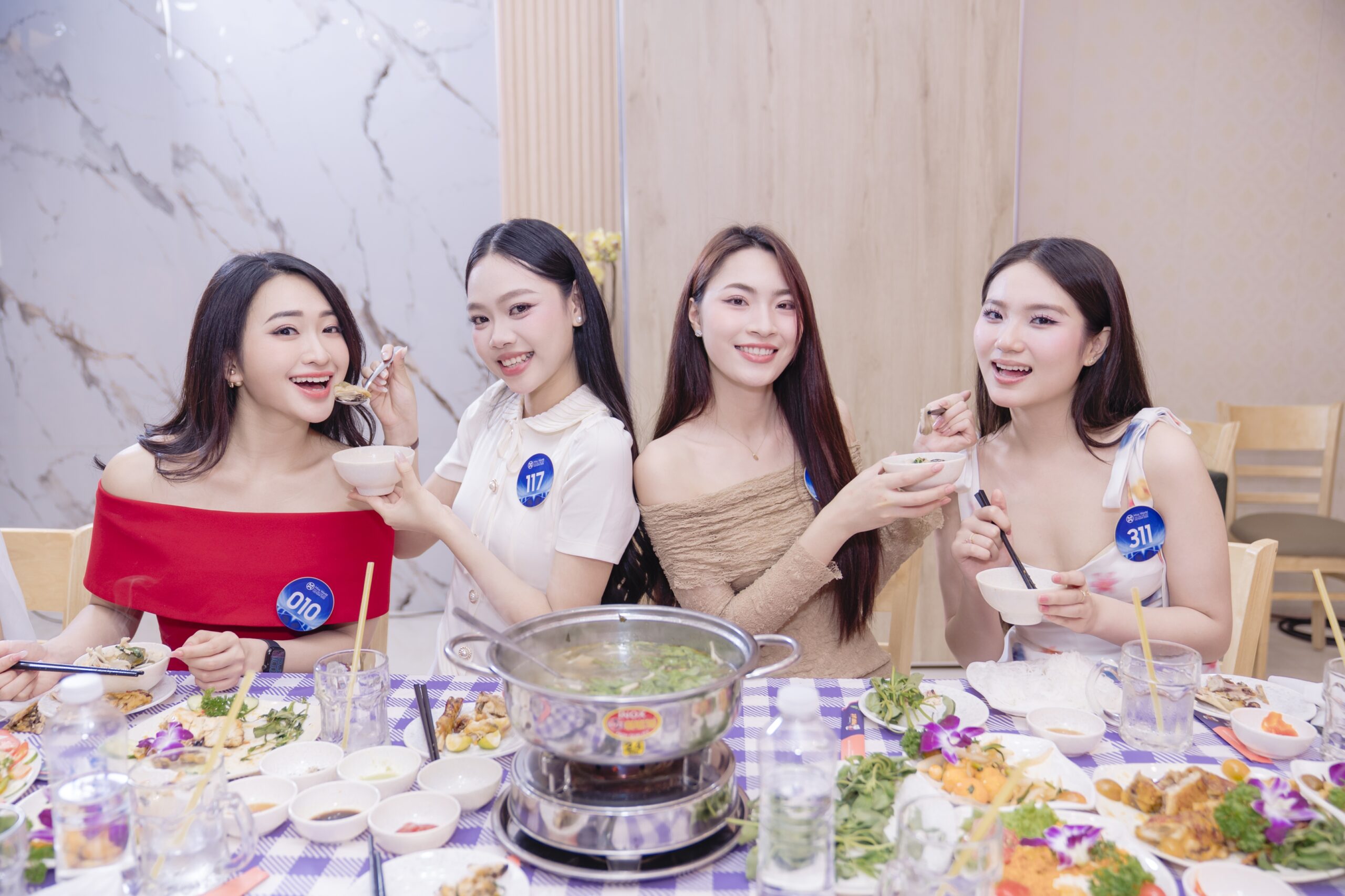 lẩu gà Phan Lá É