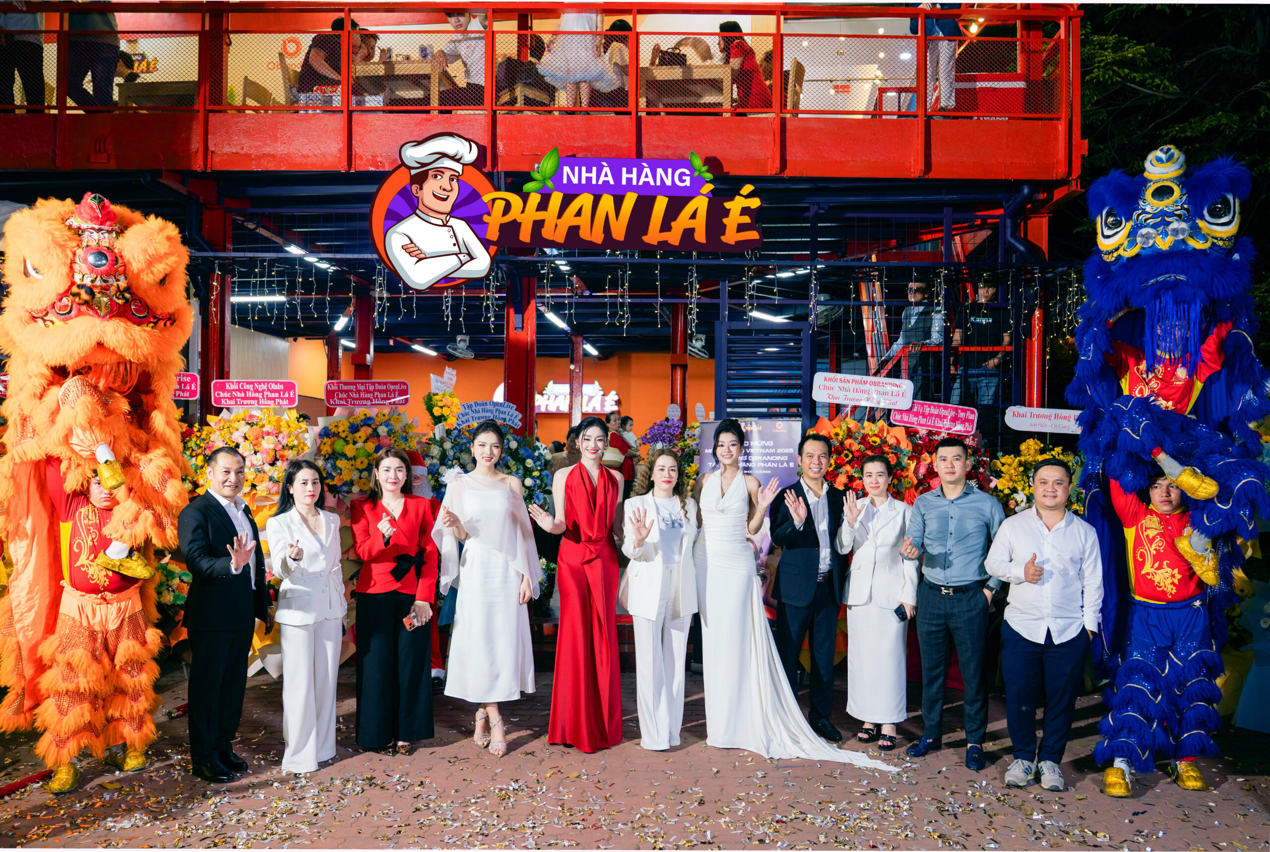 Đại diện tập đoàn OpenLive Group đã trực tiếp đón tiếp đoàn Miss Grand