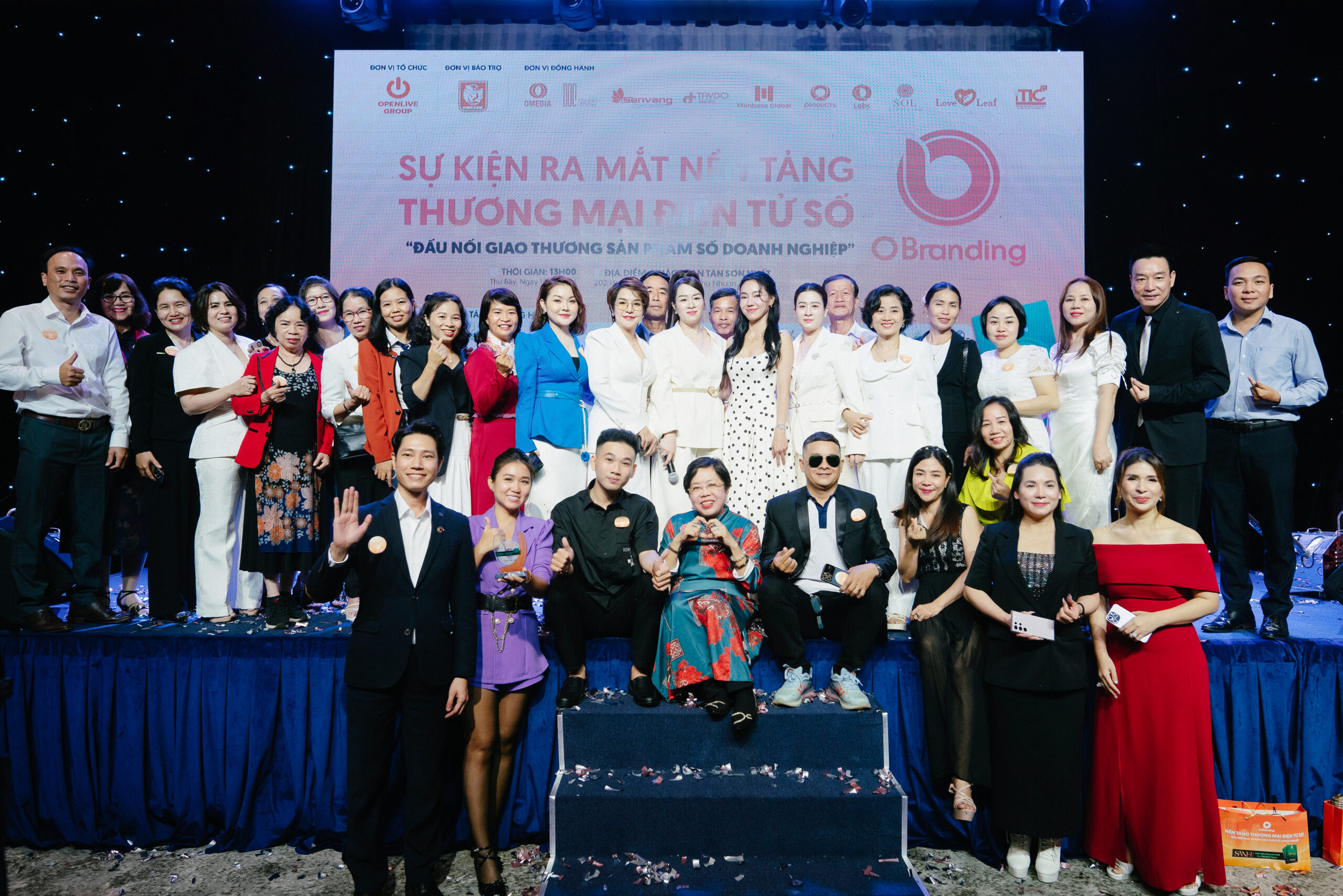 Sự kiện ra mắt nền tảng thương mại điện tử số OBranding.