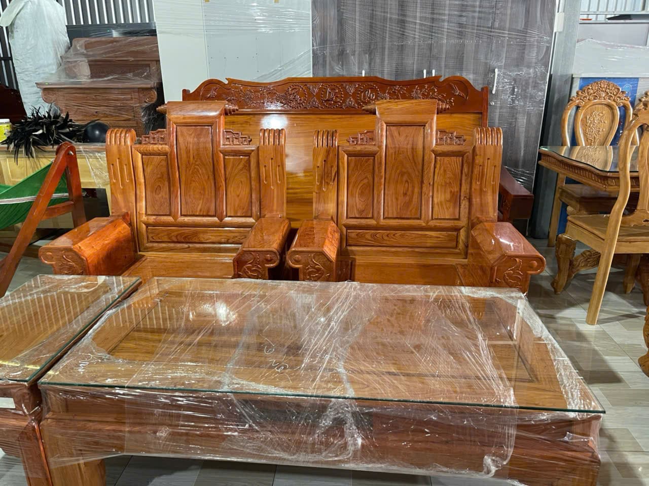 HỘ KINH DOANH CỬA HÀNG TRANG TRÍ NỘI THẤT HIỀN TRANG
