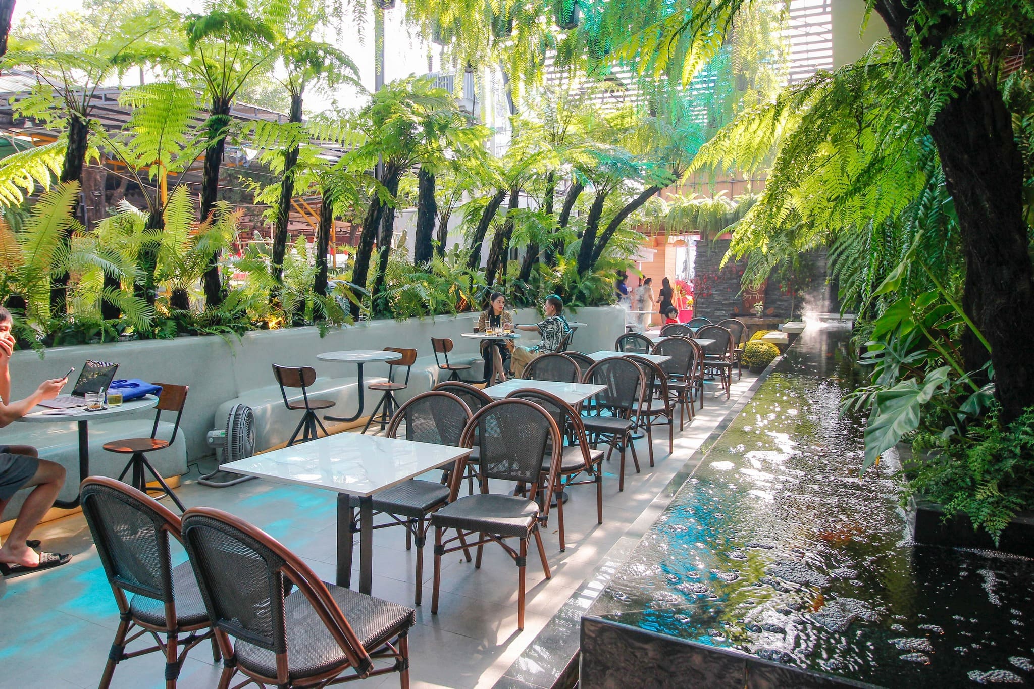 NHÀ HÀNG HIẾU HÀU SỮA
