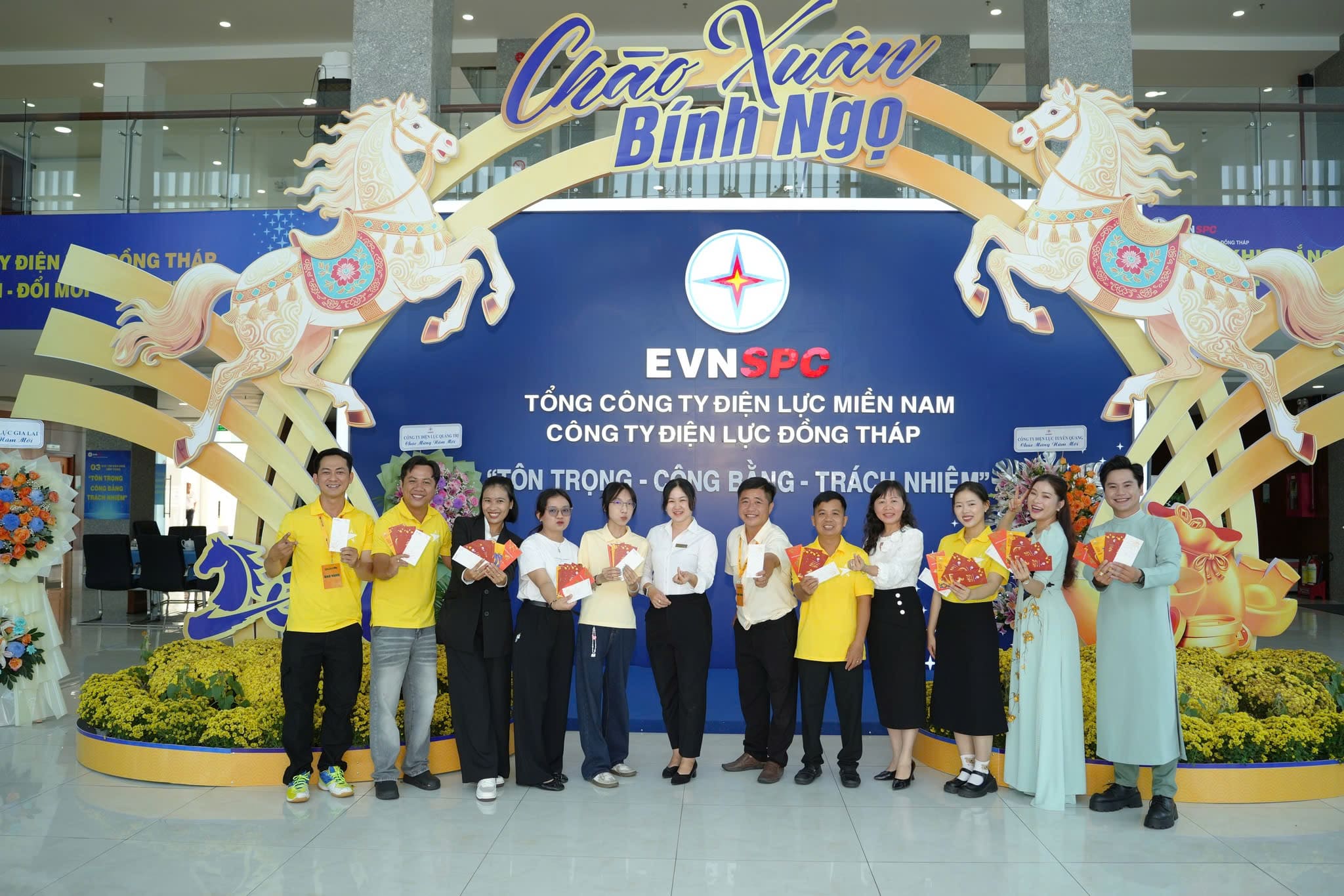 CÔNG TY TNHH DỊCH VỤ TRUYỀN THÔNG VÀ SỰ KIỆN SAO VÀNG Agency