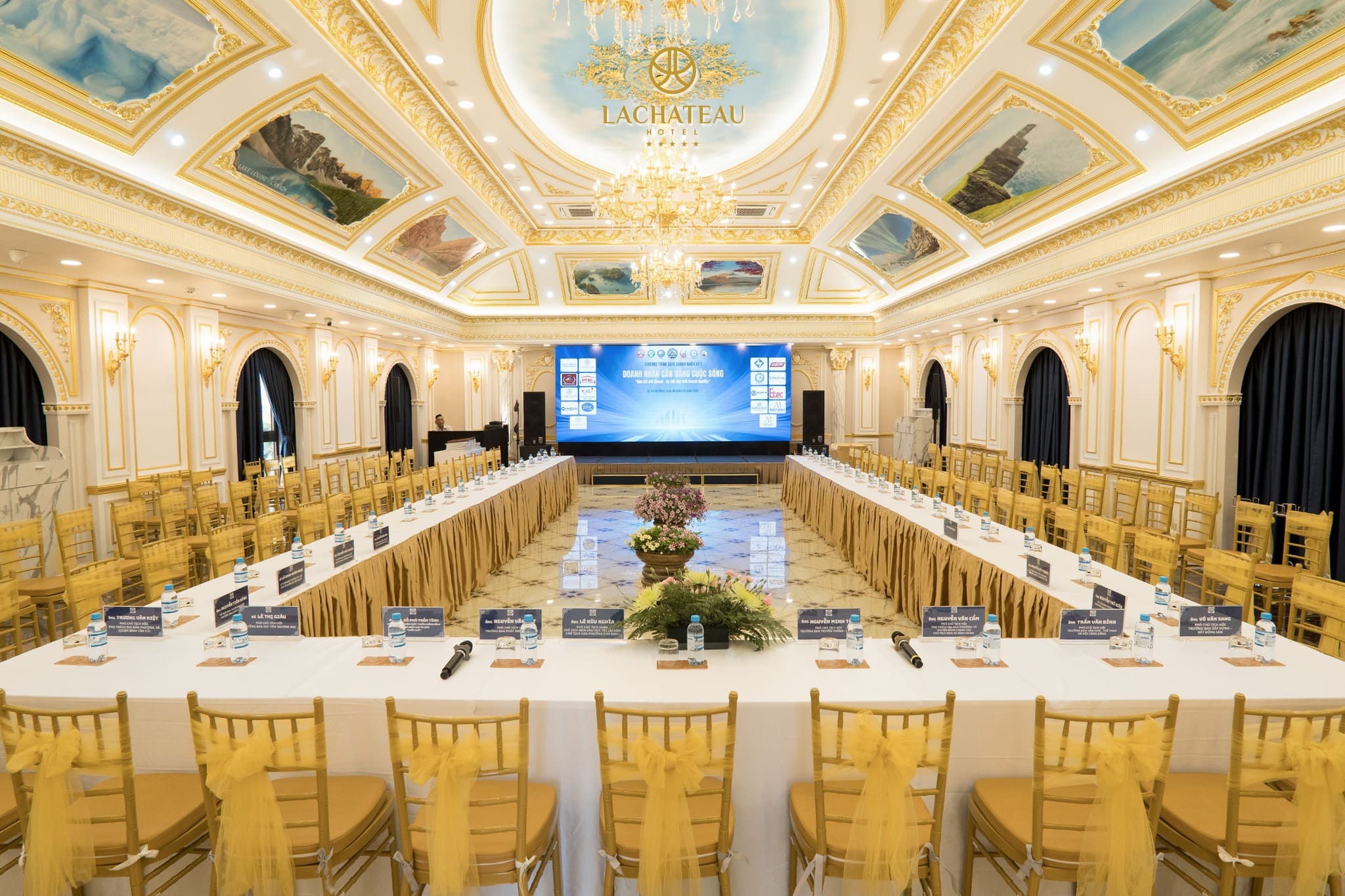 LaChateau Hotel