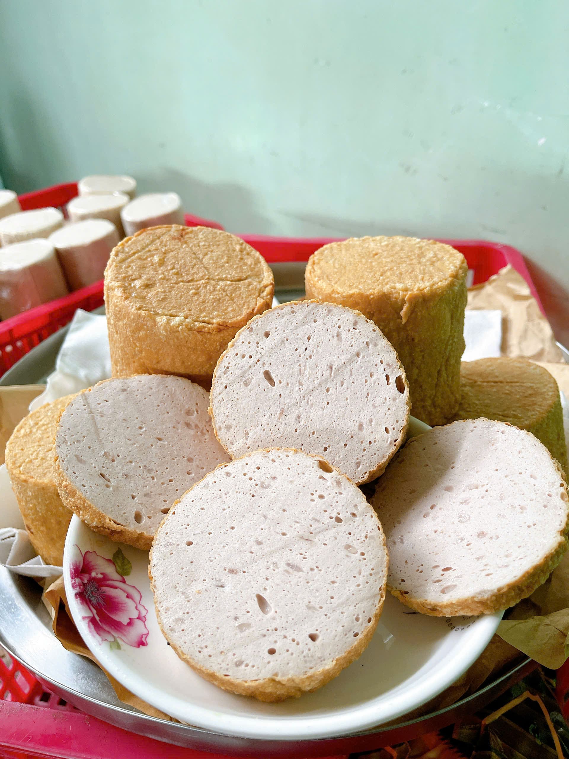 Chả lụa Thuý Hằng