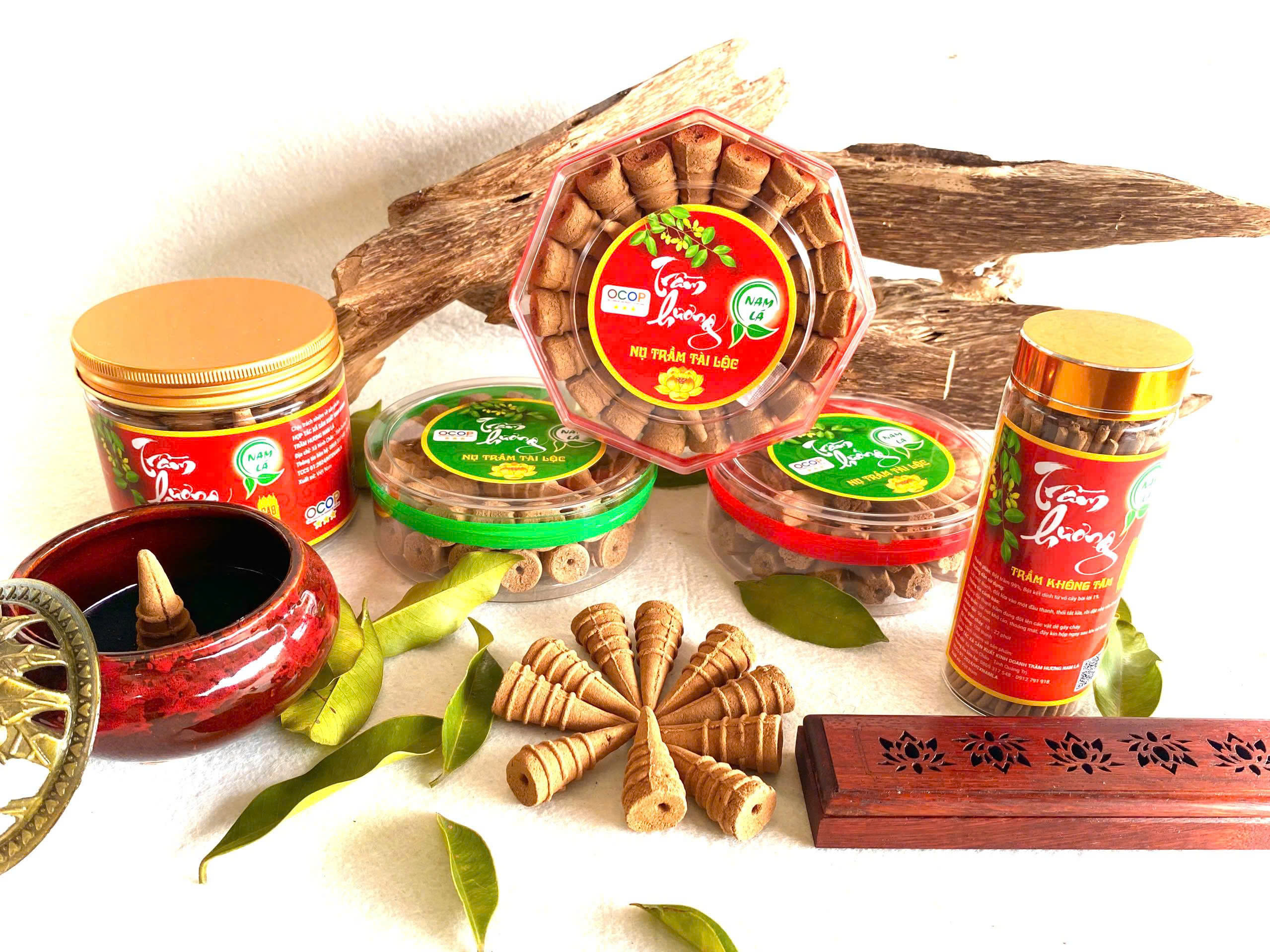HỢP TÁC XÃ SẢN XUẤT KINH DOANH TRẦM HƯƠNG NAM LÁ