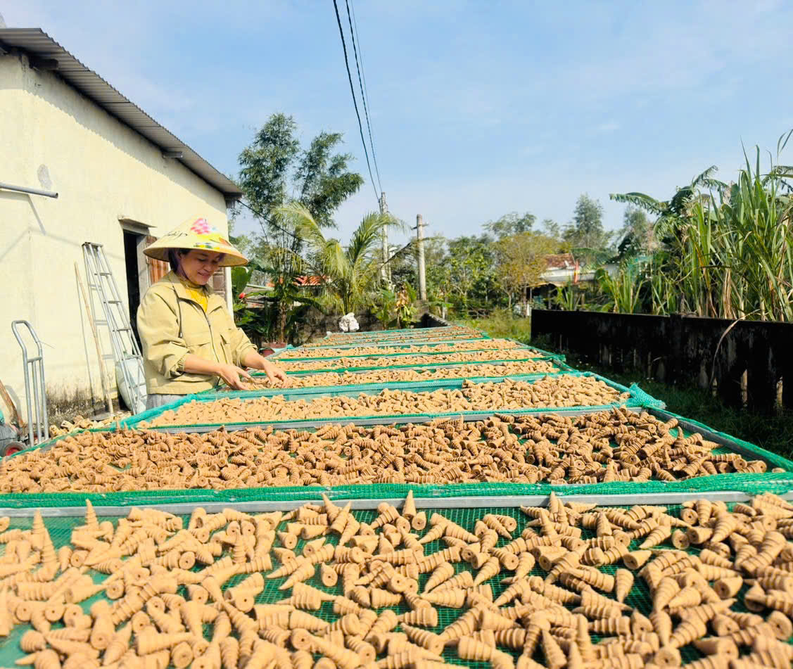 HỢP TÁC XÃ SẢN XUẤT KINH DOANH TRẦM HƯƠNG NAM LÁ
